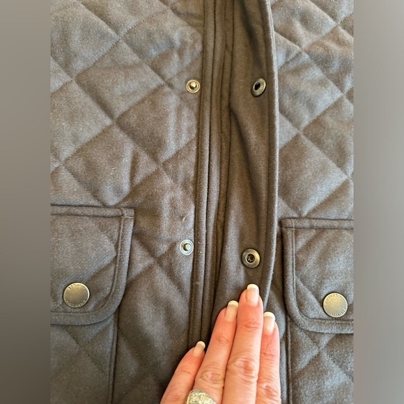UNTUCKit | “Albese” Wool Blend Quilted Vest, Gray - Picture 4 of 9